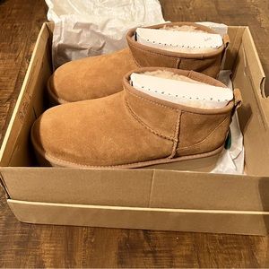 Brand new ultra mini platform Uggs size 7